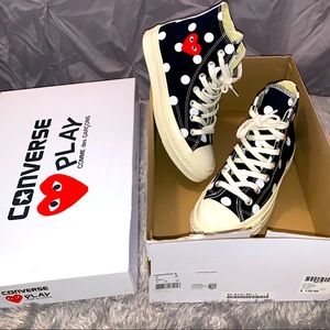 Comme des Garçons Hight top Converse.
